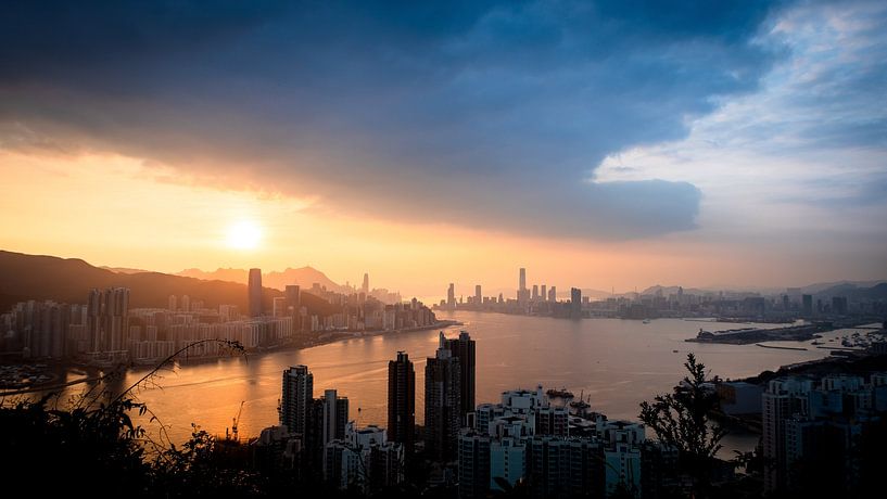 Hong Kong by Hello Pompoyo