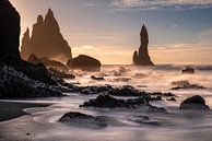 The Battle Against the Sea by Gerry van Roosmalen thumbnail