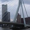 Erasmusbrug Rotterdam van Dick Schouten