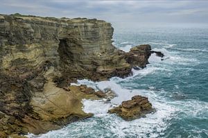 Des falaises rugueuses sur la côte atlantique du Portugal sur Detlef Hansmann Photography