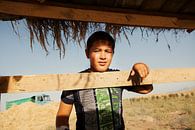 Jongen uit Tadzjikistan van Ruud van de Wiel thumbnail