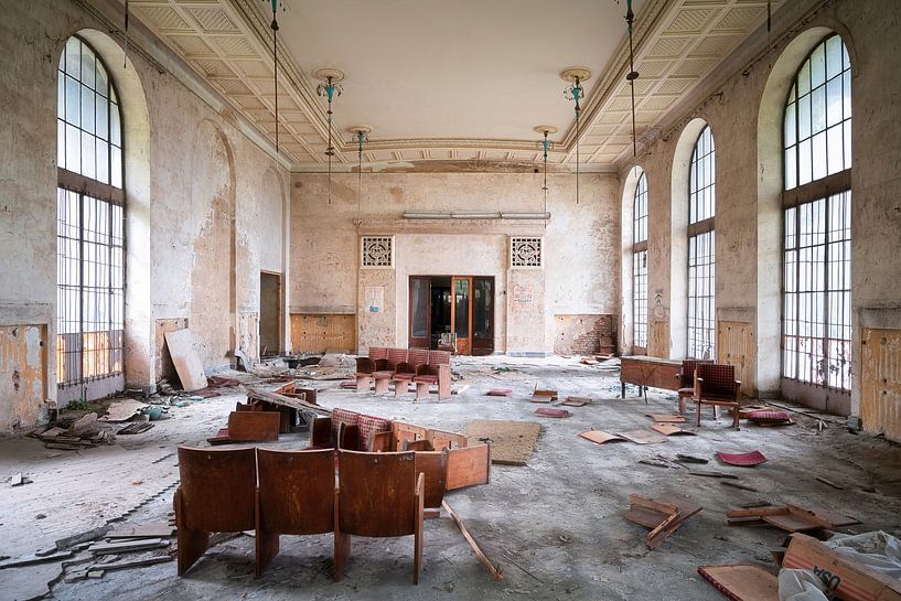 Theater im Verfall. von Roman Robroek – Fotos verlassener Gebäude