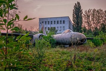 Abandoned Ilyushin in the Eastern Bloc by Gentleman of Decay