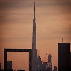Burj Khalifa bei Sonnenuntergang von Michiel van den Bos