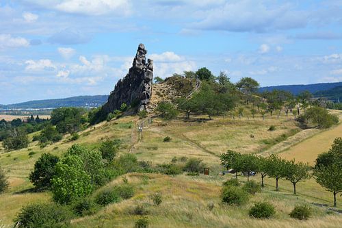 De imposante Königstein op de Teufelsmauer bij Thale