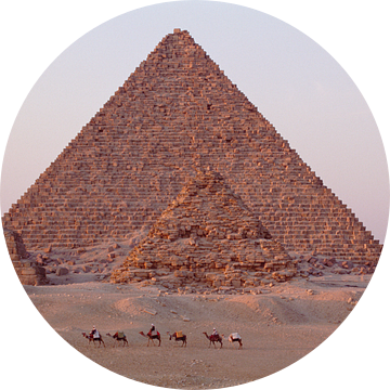 De piramides van Gizeh in avondlicht, Gizeh, Egypte