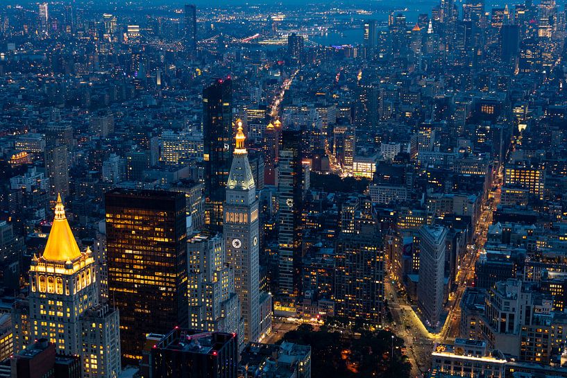 5th Ave and Broadway by Vincent van den Hurk