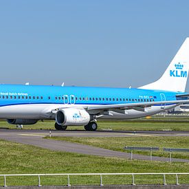 Taxiende KLM Boeing 737-900 Passagierflugzeug. von Jaap van den Berg