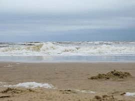 Waves on the beach in Zandvoort by Moniek van Rijbroek