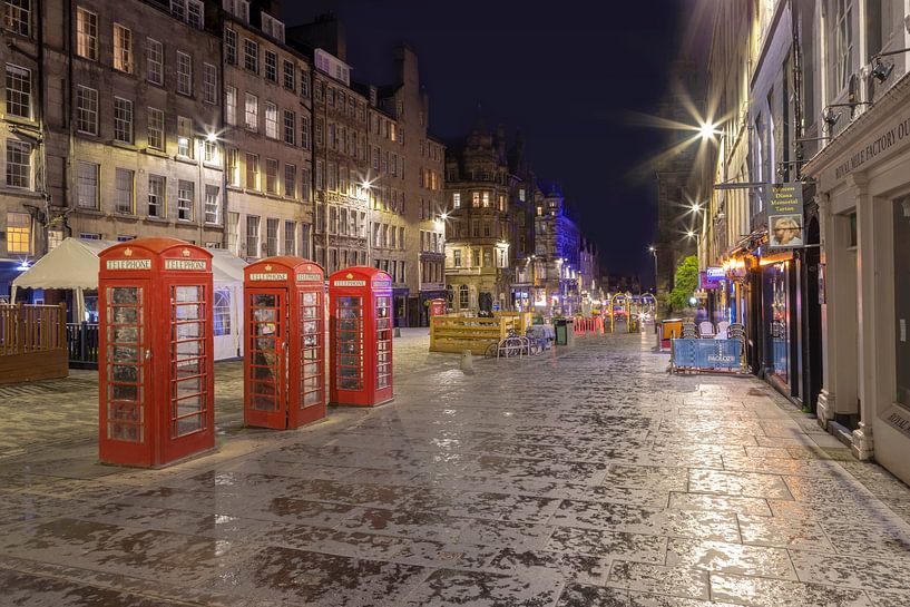 Avondimpressie van de Royal Mile in Edinburgh van Melanie Viola