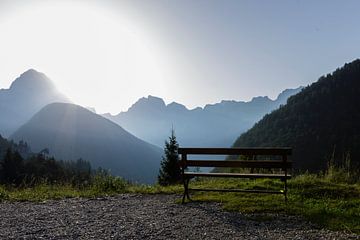 Un banc avec vue sur la Slovénie sur Stefan van Nieuwenhoven