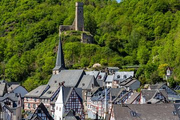 Blick auf das malerische Dorf Monreal von Reiner Conrad