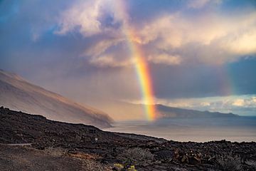 Regenboog El Hierro van Peter Schickert