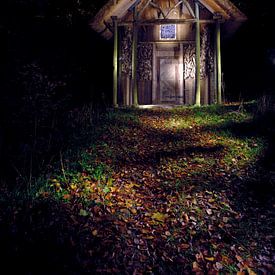 sprookjes huisje beschilderd door licht van Karel Ham