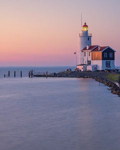 Zonsopkomst bij het Paard van Marken van Henk Meijer Photography