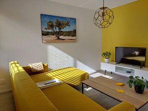 Un chêne vigoureux sur un banc de sable