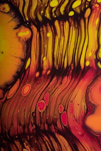 Warm liquid colors: orange, red and yellow with brown by Marjolijn van den Berg