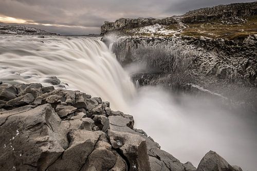 Dettifoss in noord IJsland, de kampioen van de Europese watervallen