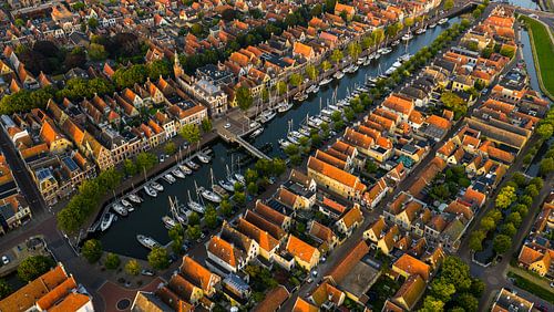 Harlingen Awakens - Vue aérienne d'une ville portuaire frisonne