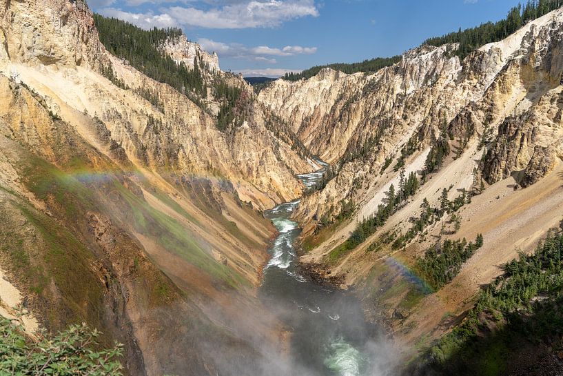 Lower Falls rainbow, Yellowstone National Park, USA by Jeroen van Deel