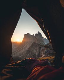 Erstes Licht in den Bergen von Frederik Opdeweegh
