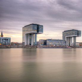 Das Hafenhaus in Köln sur Richard Zeinstra