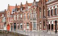 Huizenrij in Brugge van Mister Moret thumbnail