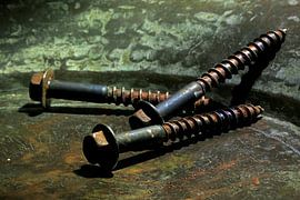 Rust : Three screws