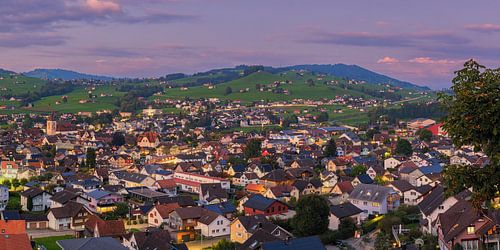 Panorama van Appenzell bij zonsondergang
