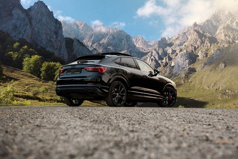 AUDI RSQ3 REAR SIDE by Maikel van Willegen Photography