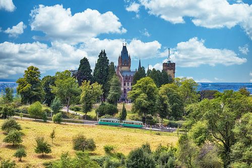 The cable car to the Drachenfels