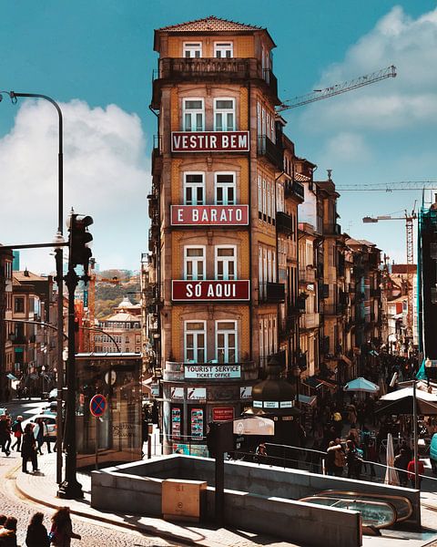 Porto by Hello Pompoyo