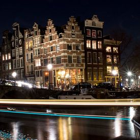 Amsterdam by night by Rutger Leistra