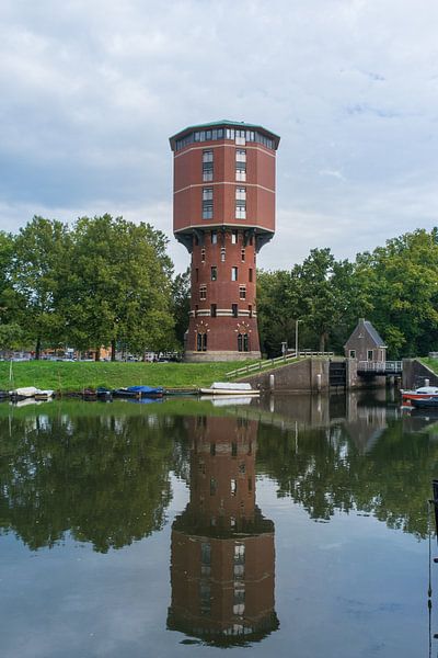 Wasserturm Turfmarkt in Zwolle am Almelose-Kanal von Patrick Verhoef