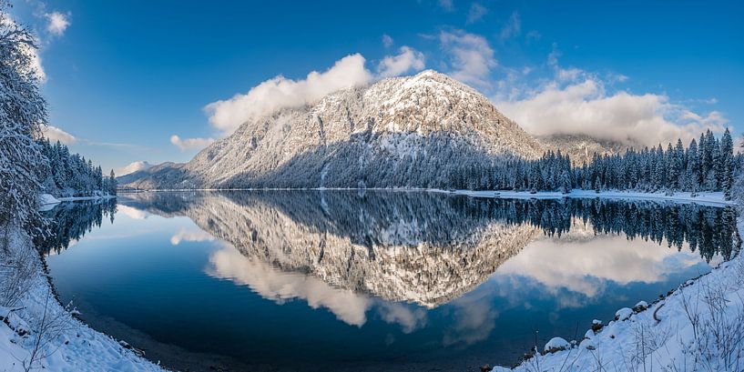 The Perfect Reflection by Denis Feiner