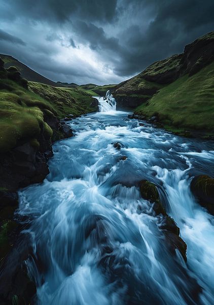 Reißendes Wasser, dramatische Landschaft von fernlichtsicht