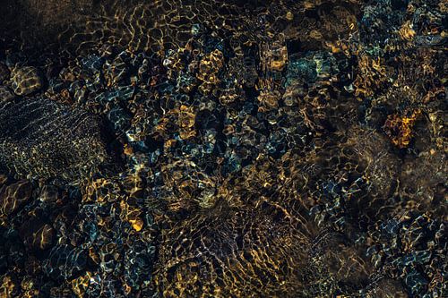 Abstracte Foto van Water in Goud en Blauw