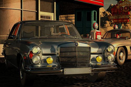 Mercedes 300SL 6.3 met vintage benzinestation