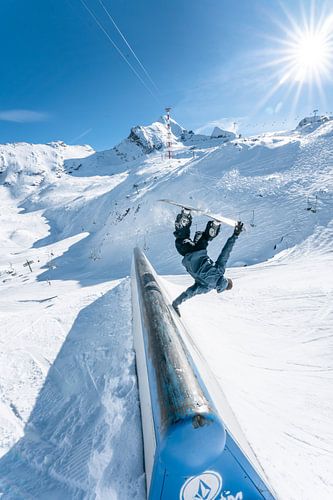 Snowboarders in het park op de Kitzsteinhorn