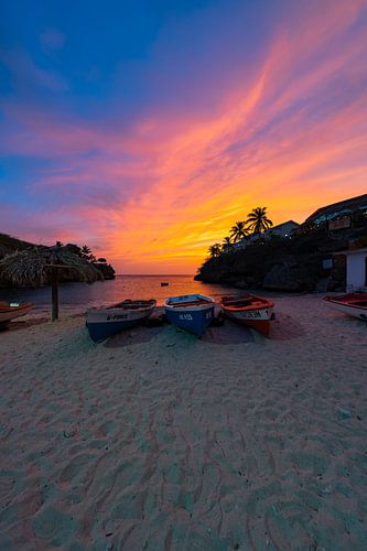 Curacao Lagun Sonnenuntergang Dämmerung Porträt.