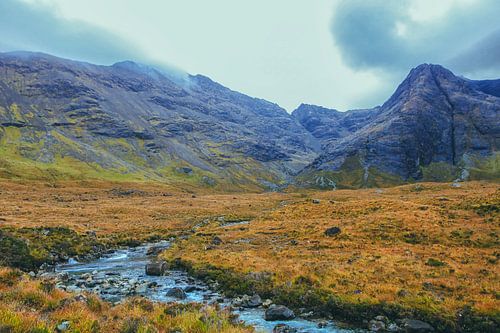 De prachtige Fairy Pools in de Coire Valley op het Schotse eiland Skye.