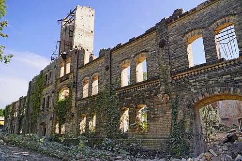 Sloop van het opslaggebouw van het complex Böllberger Mühle in Halle