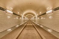 Oude Elbtunnel in Hamburg van Michael Valjak thumbnail