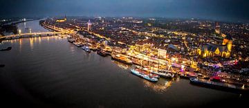 Kampen panorama van de skyline aan de IJssel