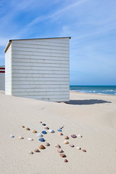 Zon op het strand van Leo van Valkenburg