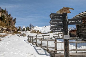 Wandelwegwijzers in de buurt van Zermatt van t.ART