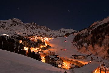 Eine Winternacht in Obertauern von Christa Kramer