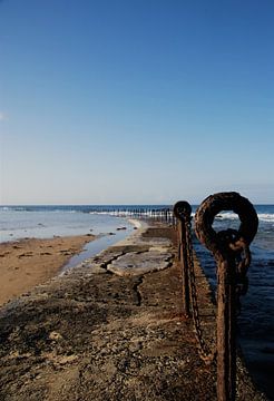 Ocean Bath in Newcastle, Australia sur J V