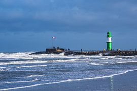 Pier aan de Oostzeekust in Warnemünde