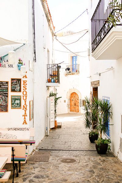 Streets of Ibiza van Djuli Bravenboer